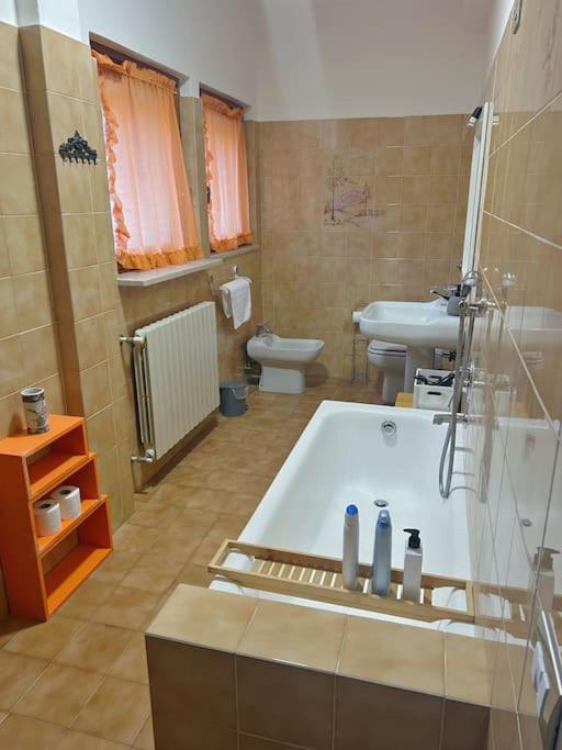 Business And Family House Con 3 Camere Da Letto Бергамо Екстериор снимка